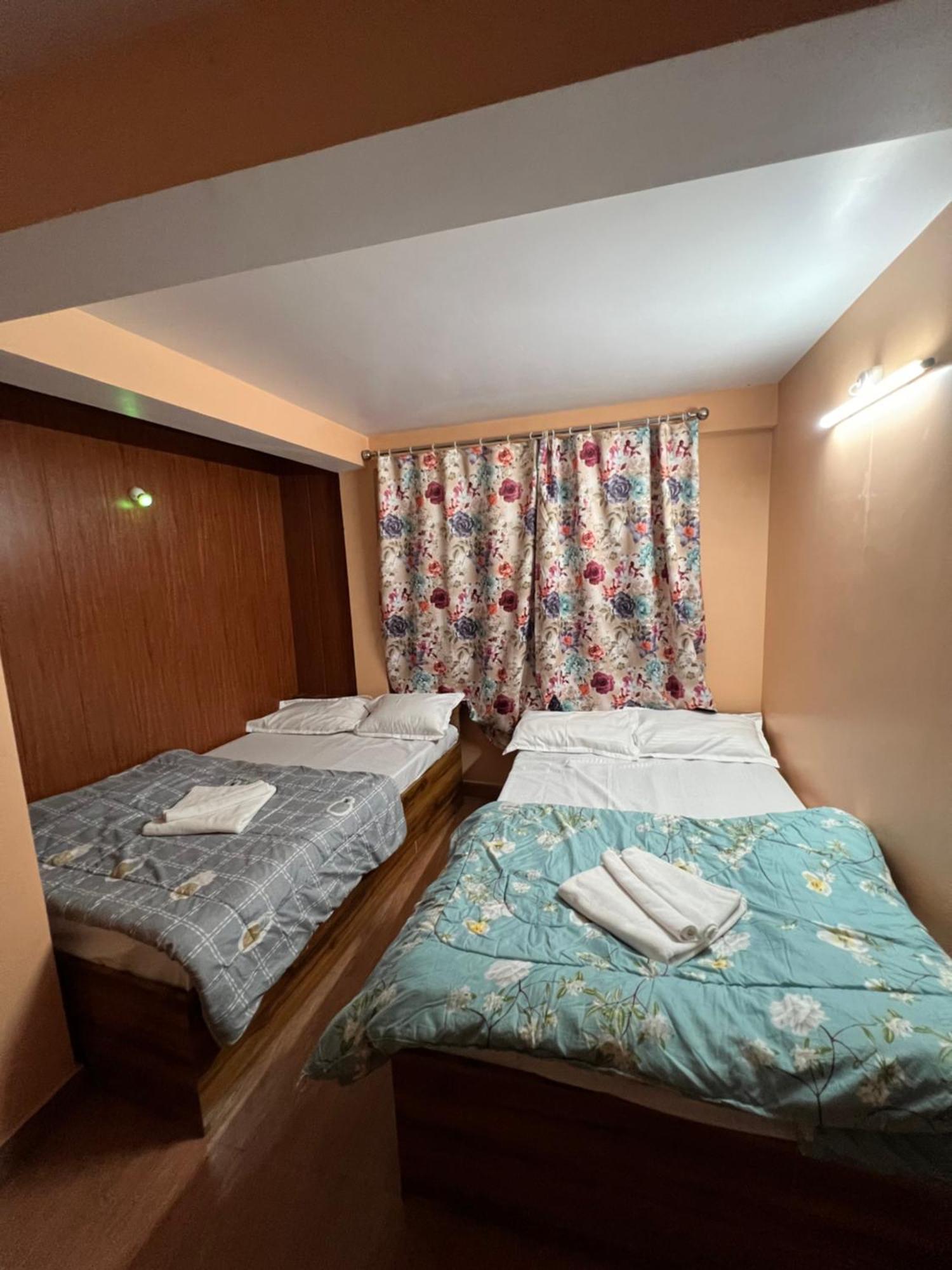 Hotel Hill Top 다르질링 외부 사진